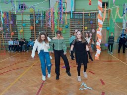 b_1024_768_0_00_images_2022_2023_Wydarzenia_zabawa_328970199_726288055553491_8721117063822189939_n